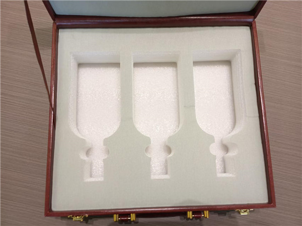 �׾��������