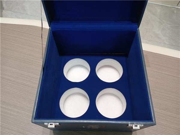 �׾��������