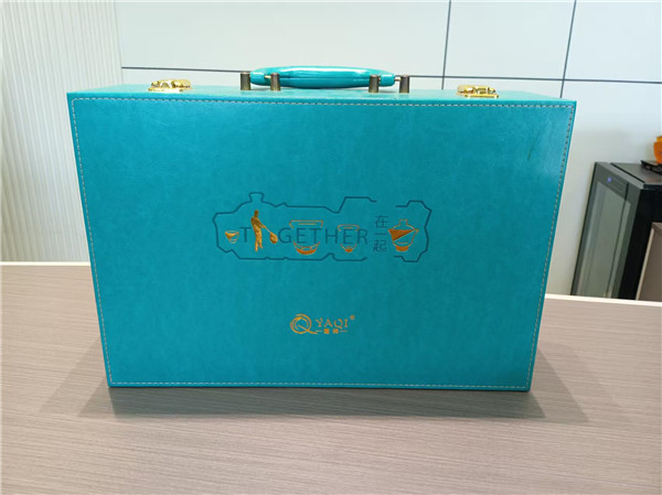 ɽ��������