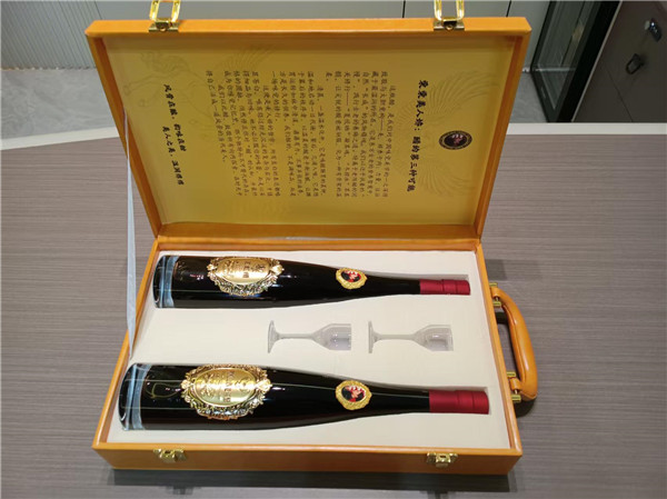 �ϳ´�������У���ʵ�